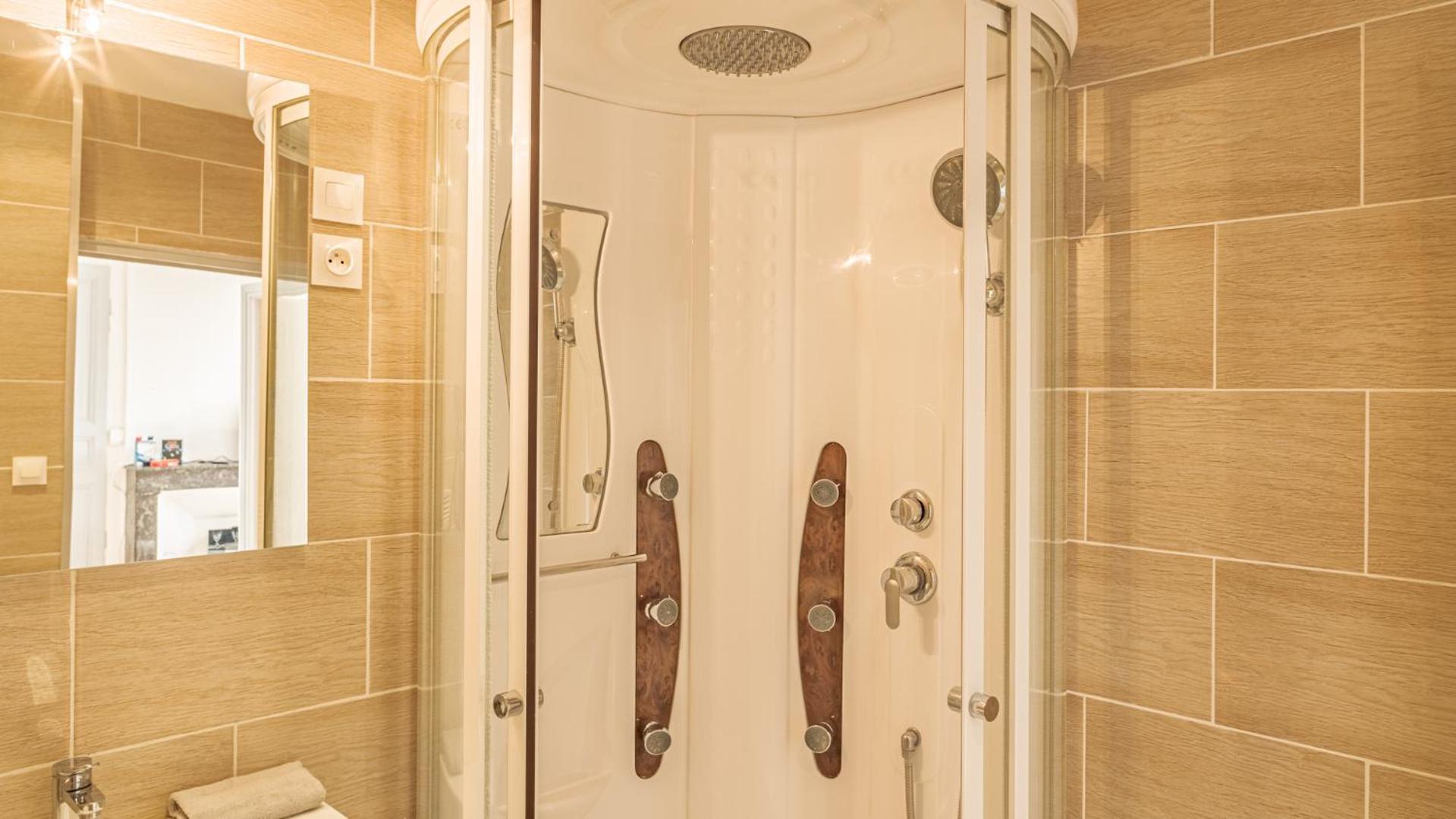 Preize Serenity Suite 2 - Hypercentre - 2 Pers. Troyes Dış mekan fotoğraf